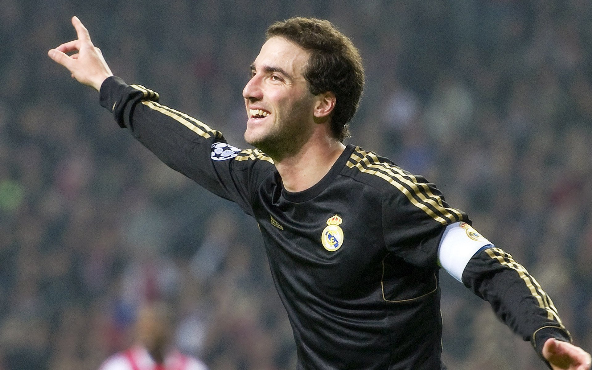 意甲长传撕裂：瞬间破门令人沸腾，意甲连冠